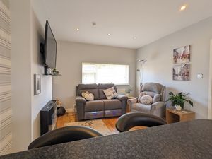 Photo 8- click for photo gallery